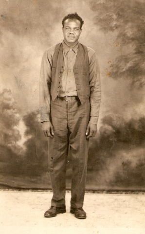 Louis Edward Pap Wright
1913 - 1977 (son of Willie Wright &
Sarah Watkins Wright)