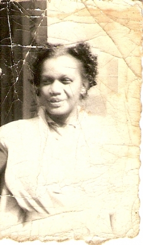 Elnora Wright Richardson
1909 - 1963 (Oldest child of Willie Wright & Sarah Watkins Wright)