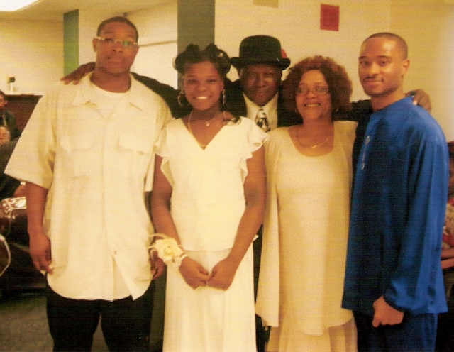 Mary Louise Wright Lee with husband, Curtis and children