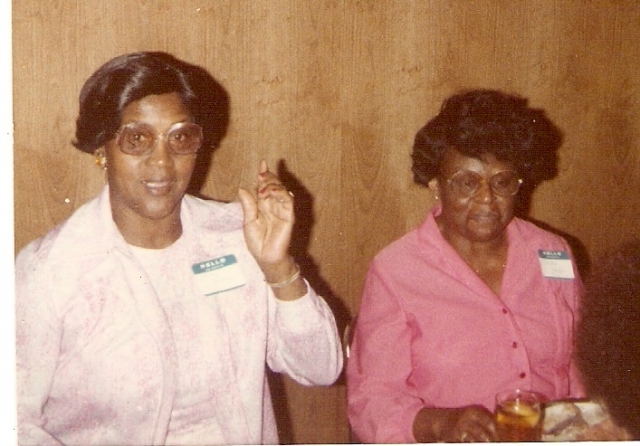 Mary Ward Shorter(L), daughter of Thomas Ward and Sudie Mae Ward Wright