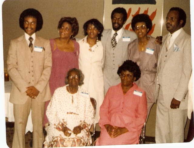 Maurice, Gwen, JoEtta, Louis, Jerri,Harvey with Mama (Susie) and Babe (Sudie) circa 1981