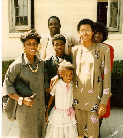 Jane Wright,Fernando, Jerri, Marsha, Cecil and Della (1984)